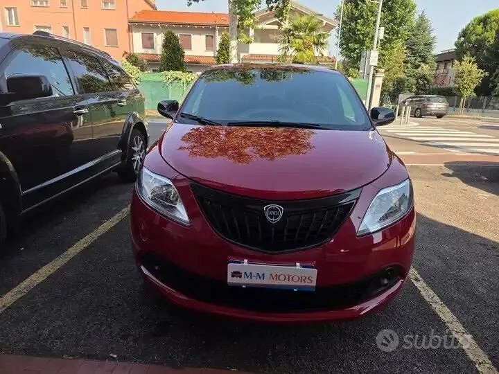 Lancia Ypsilon 2024 photo 2