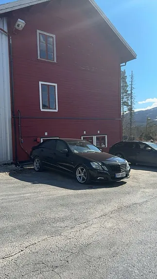 Mercedes-Benz E220 D