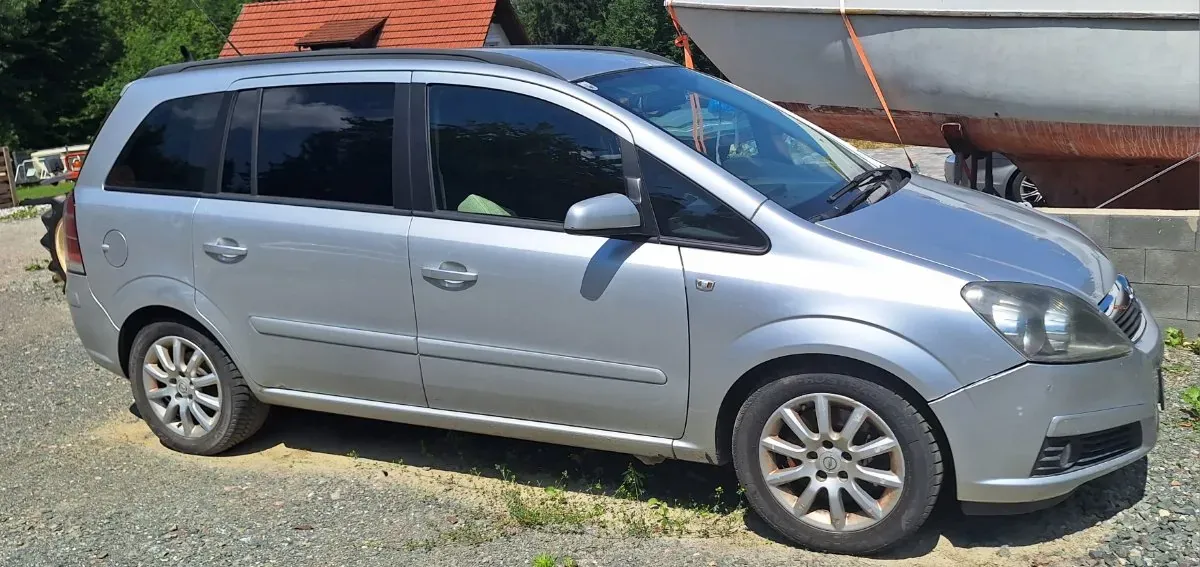 Opel Zafira 2005 photo 3