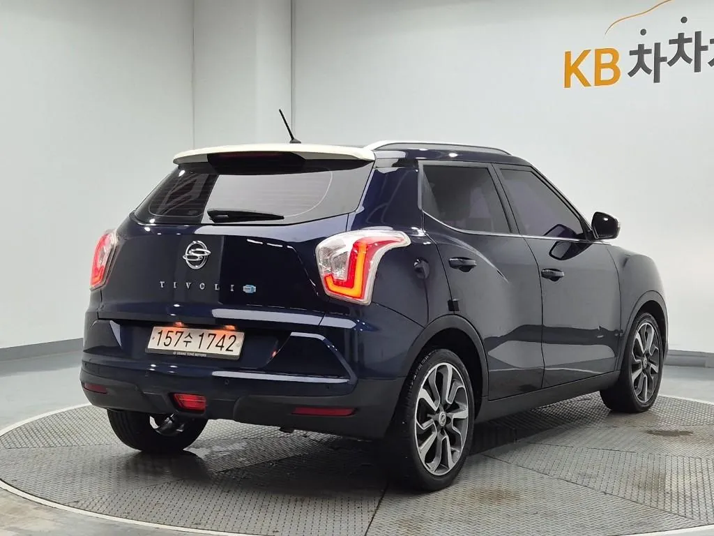 KG Mobility Tivoli 2016 photo 3