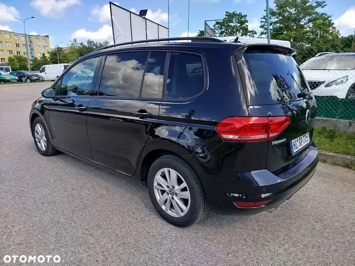 Volkswagen Touran 2021 photo 4