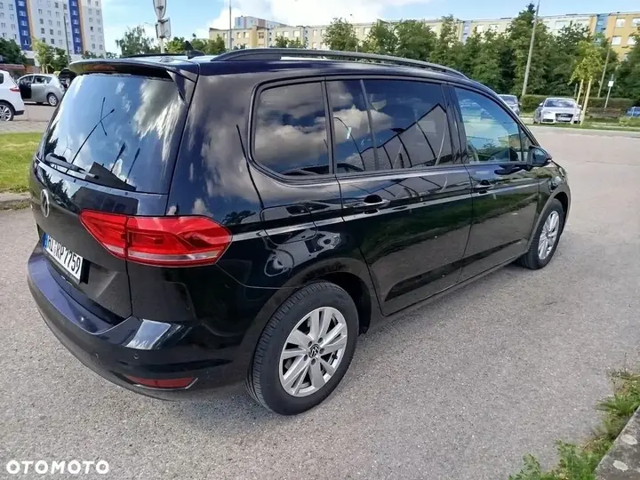 Volkswagen Touran 2021 photo 3