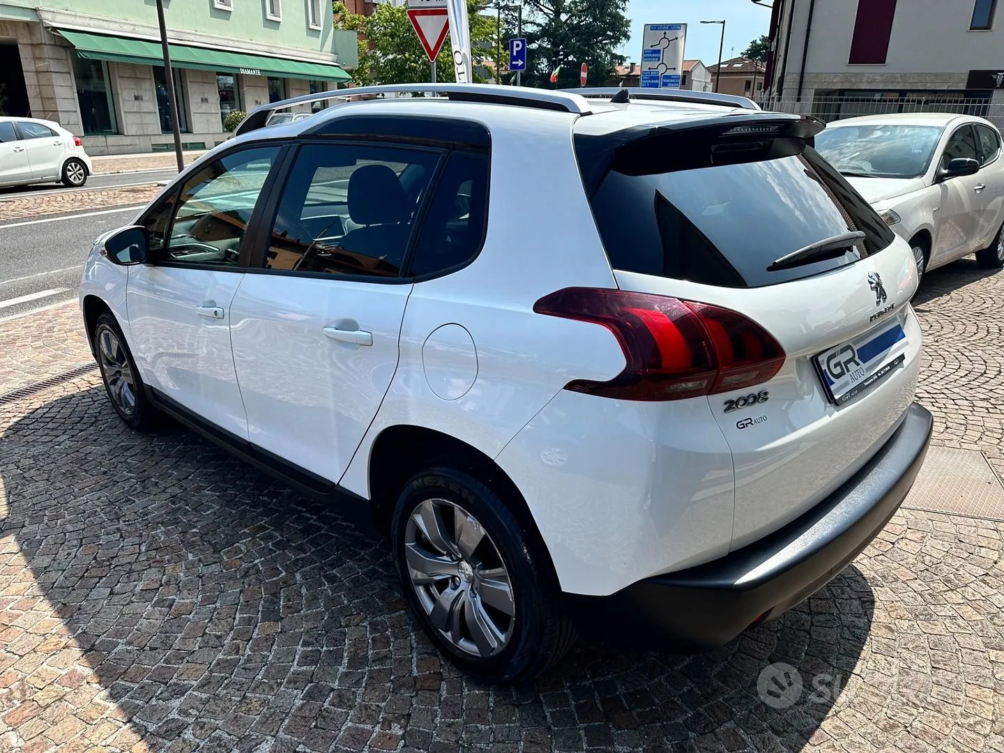Peugeot 2008 2017 photo 4