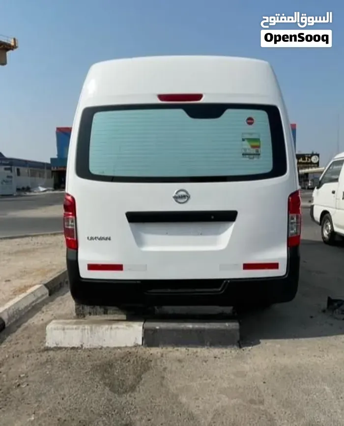 Nissan Urvan 2022 photo 2