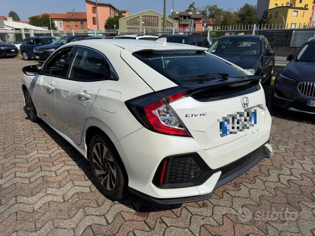 Honda Civic 2019 photo 4
