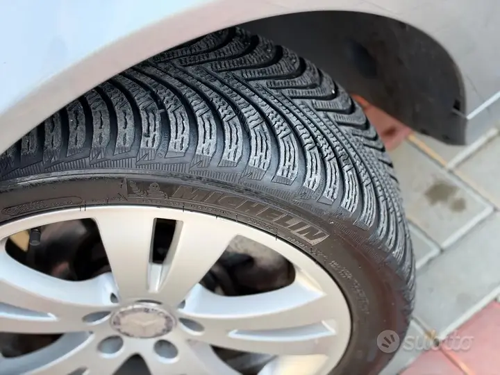 Mercedes-Benz C180 2009 photo 3