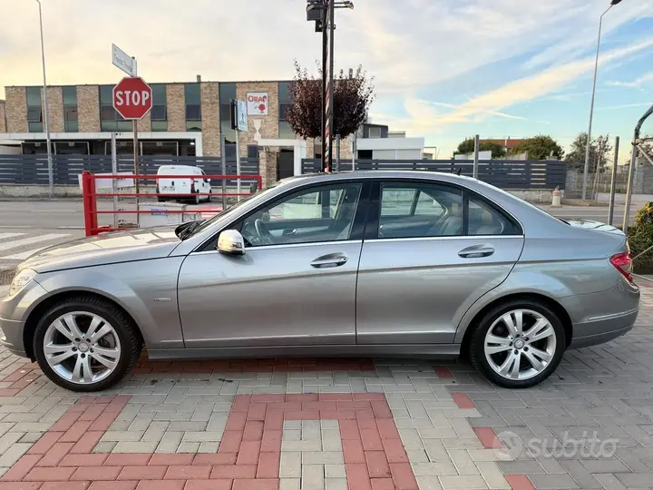 Mercedes-Benz C180 2009 photo 4