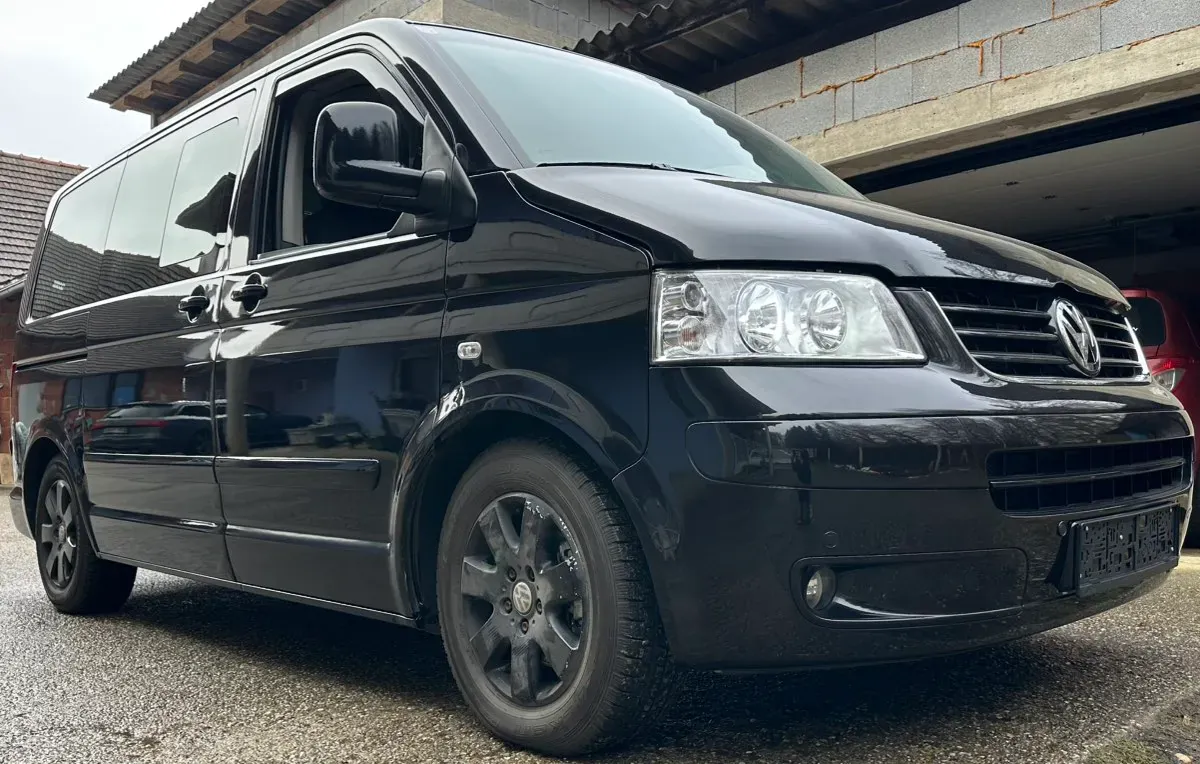 Volkswagen T5 2003 photo 2
