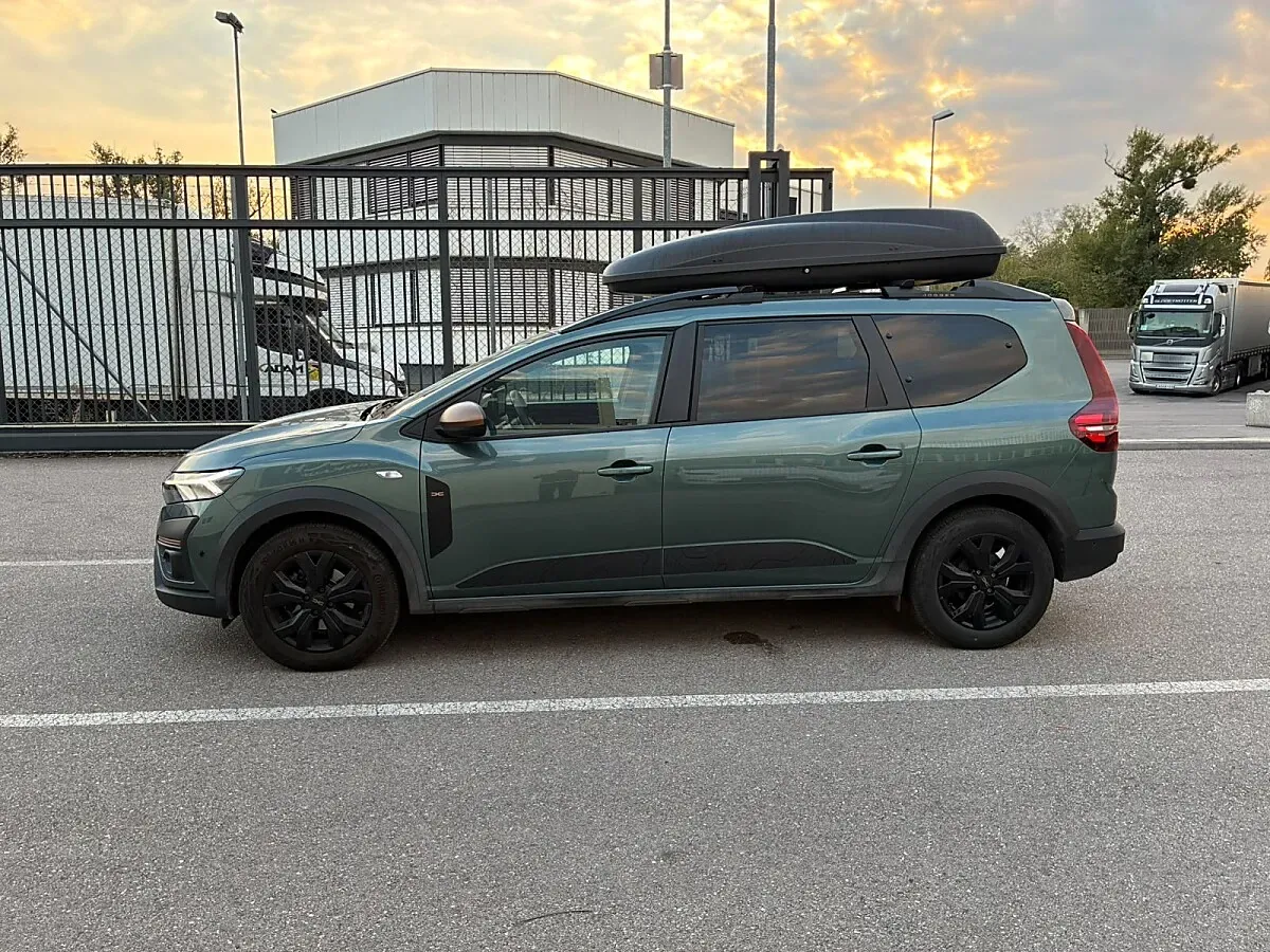 Dacia Jogger 2024 photo 2