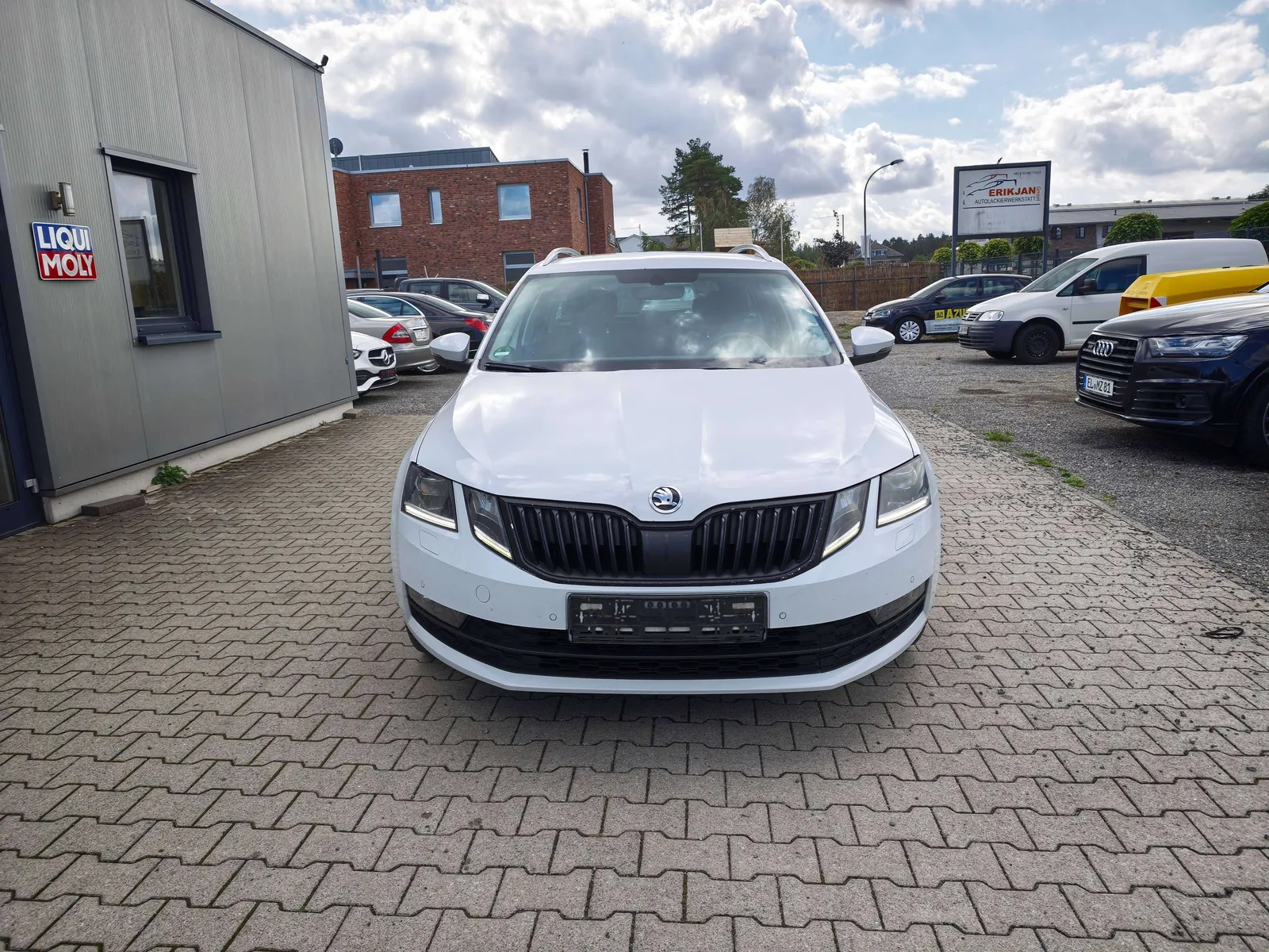 Skoda Octavia 2019 photo 2