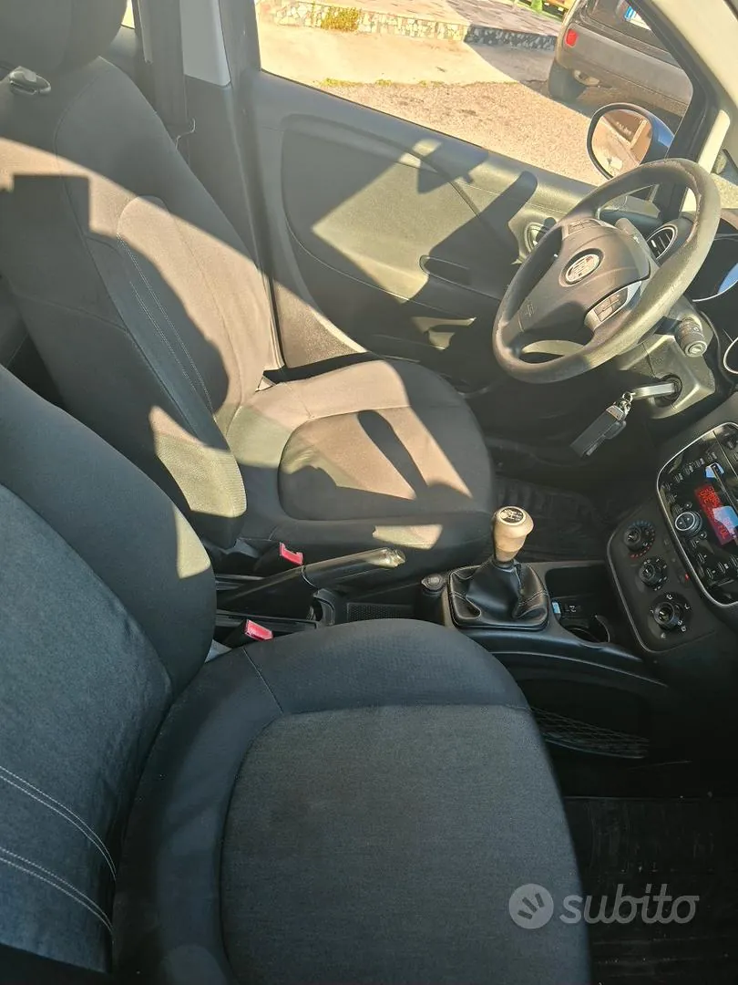 Fiat Punto 2016 photo 5