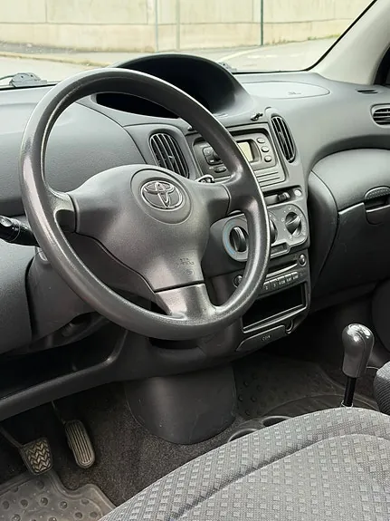 Toyota Yaris Verso 2005 photo 2