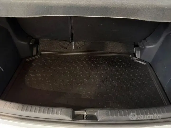 Toyota Yaris 2022 photo 5