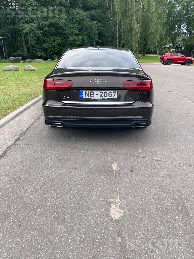 Audi A6 2017 photo 2