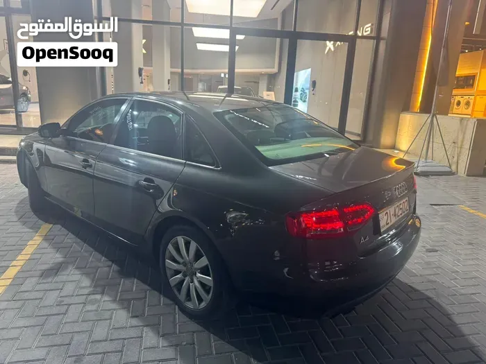 Audi A4 2011 photo 3