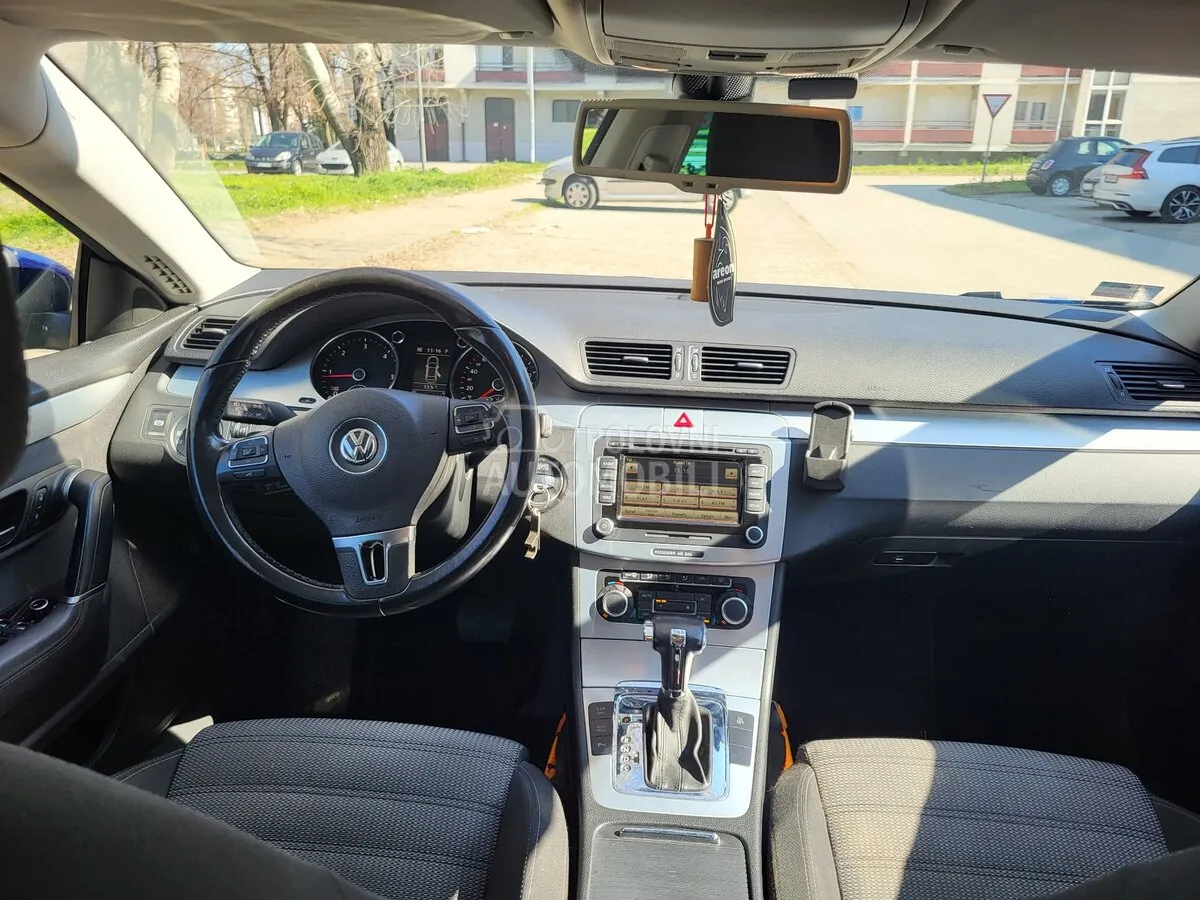 Volkswagen Passat Cc 2010 photo 3