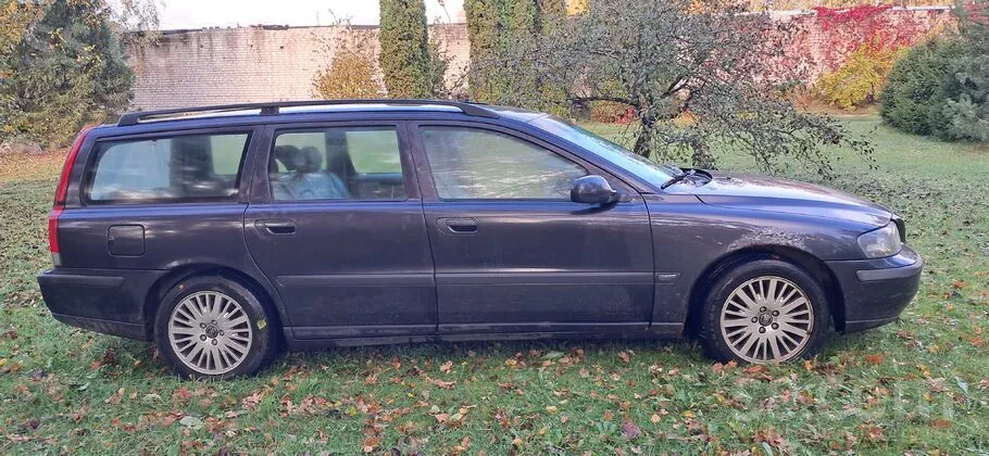 Volvo V70 2002 photo 4