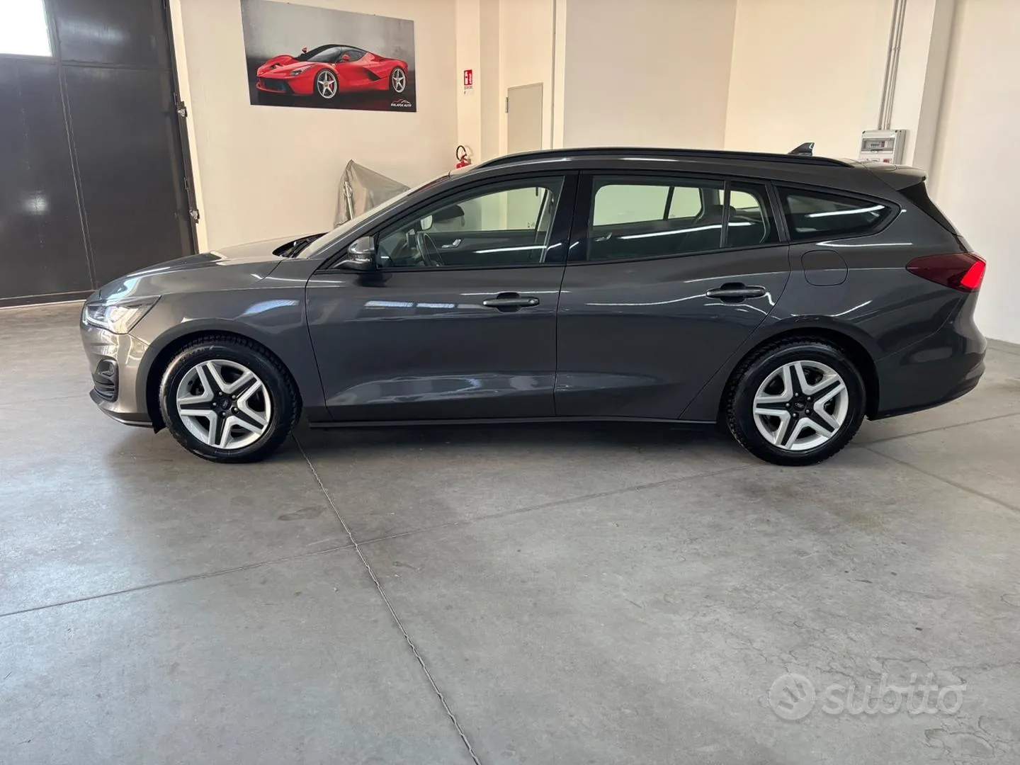 Ford Focus 2022 photo 3