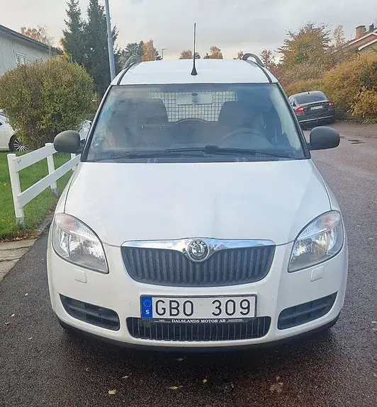 Skoda Roomster 2008 photo 2
