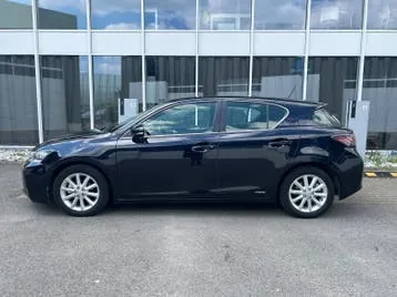Lexus Ct-H 2012 photo 2