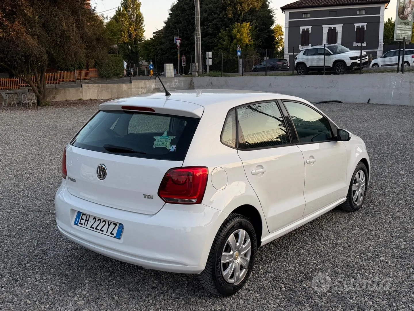 Volkswagen Polo 2011 photo 4