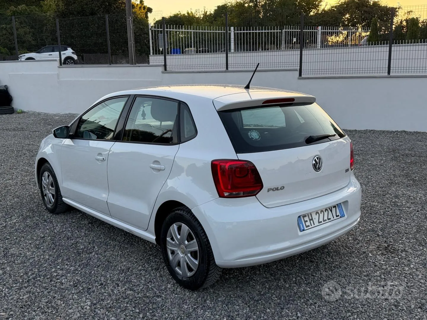 Volkswagen Polo 2011 photo 3