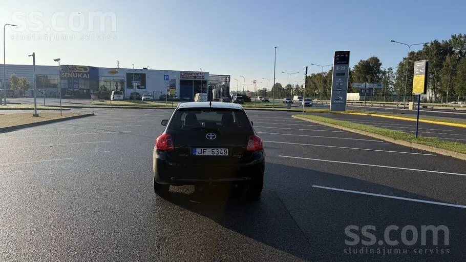 Toyota Auris 2007 photo 4