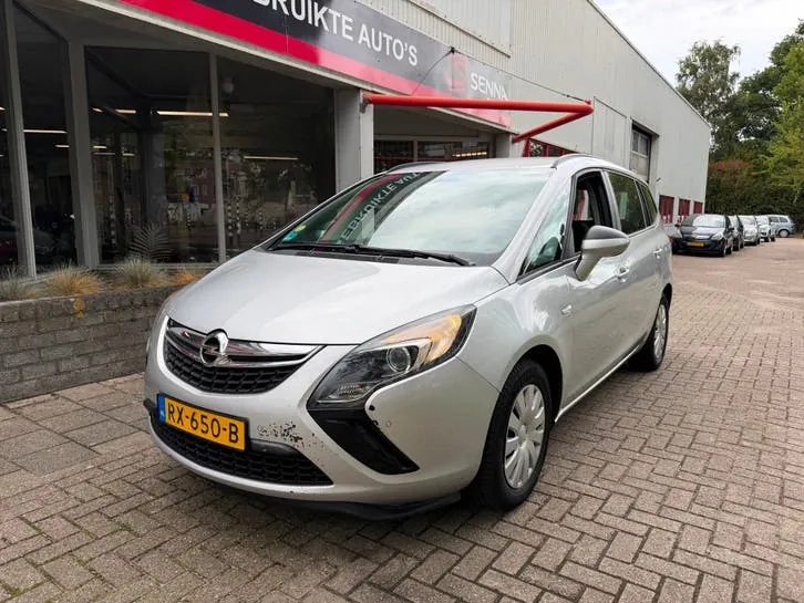 Opel Zafira 2015 photo 2