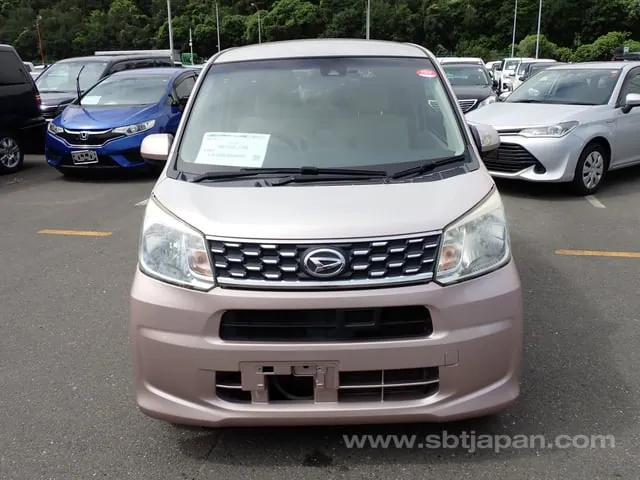 Daihatsu Move 2015 photo 5