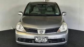 Nissan Tiida 2005 photo 3