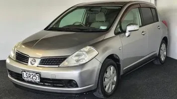 Nissan Tiida 2005 photo 4