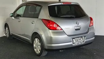 Nissan Tiida 2005 photo 5