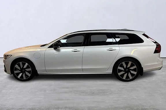 Volvo V90 2025 photo 2