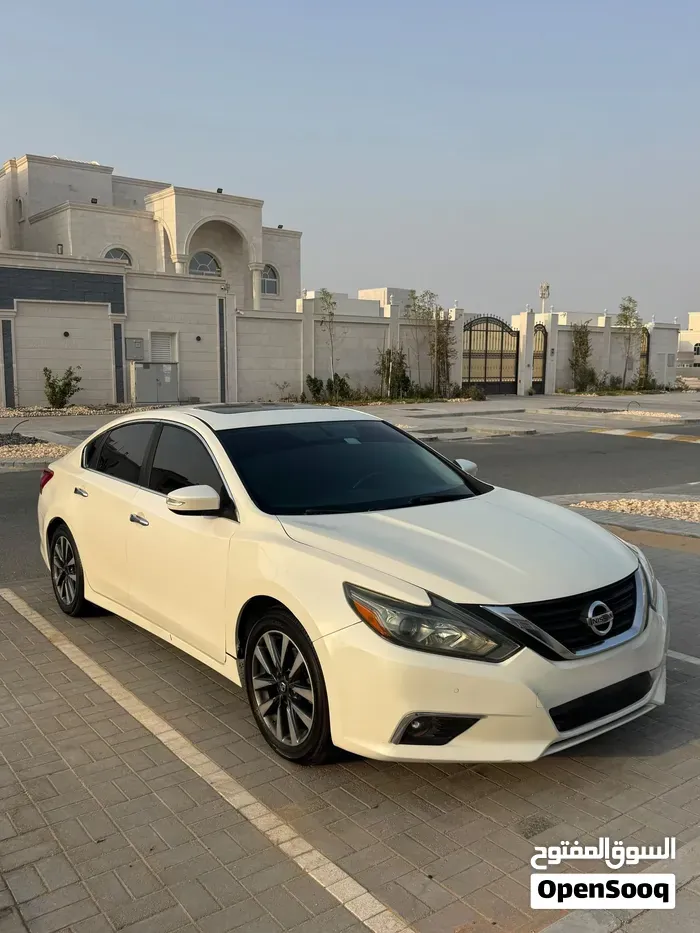 Nissan Altima 2017 photo 2