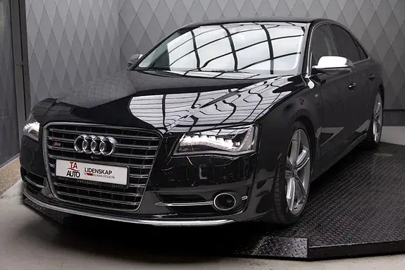 Audi S8 2013 photo 3