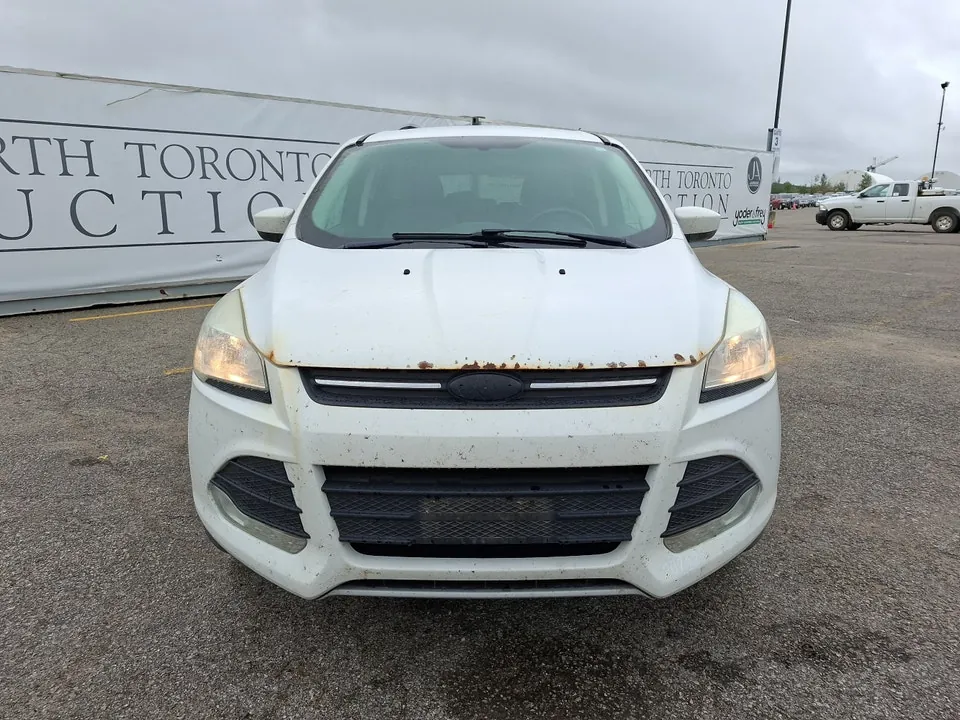 Ford Escape 2015 photo 2