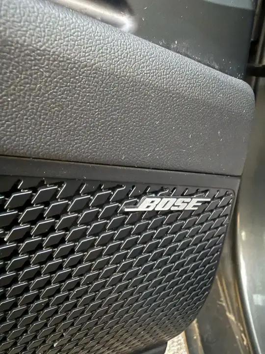 Hyundai Elantra 2025 photo 4