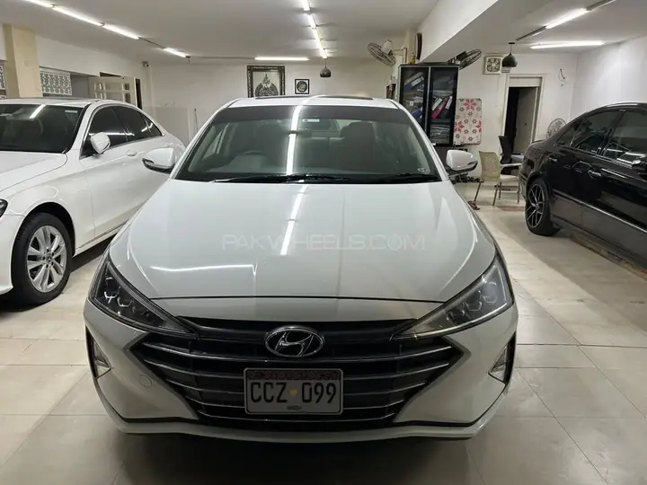 Hyundai Elantra