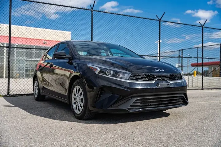 Kia Forte 2023 photo 4