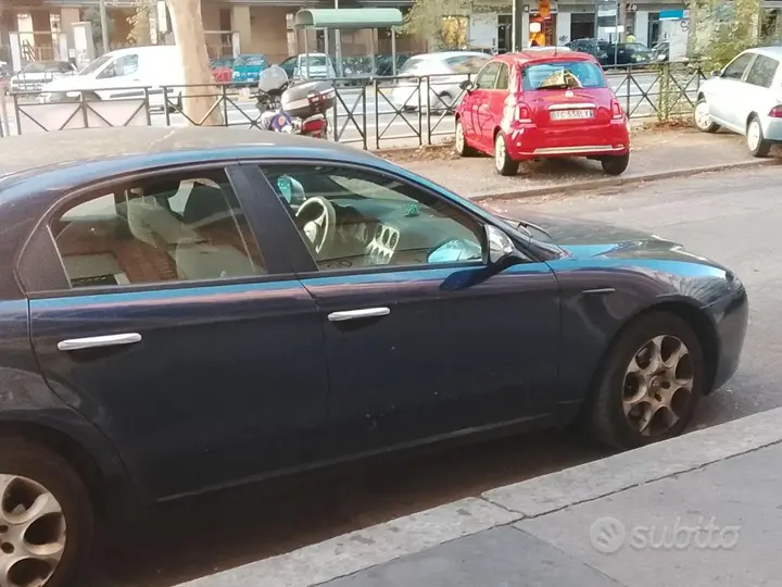 Alfa Romeo 159 2006 photo 2