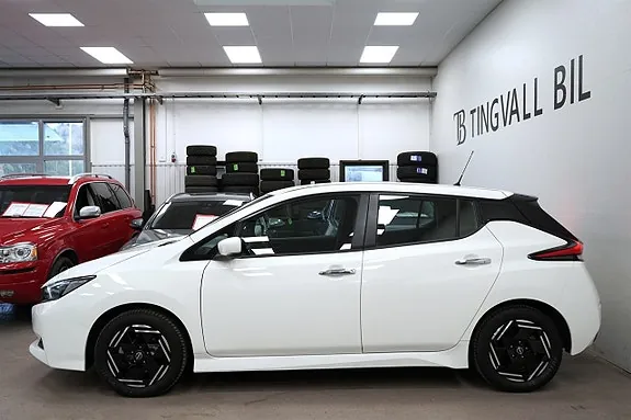 Nissan Leaf 2023 photo 2