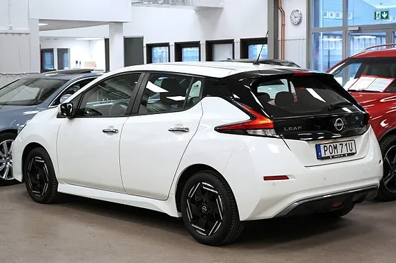 Nissan Leaf 2023 photo 3