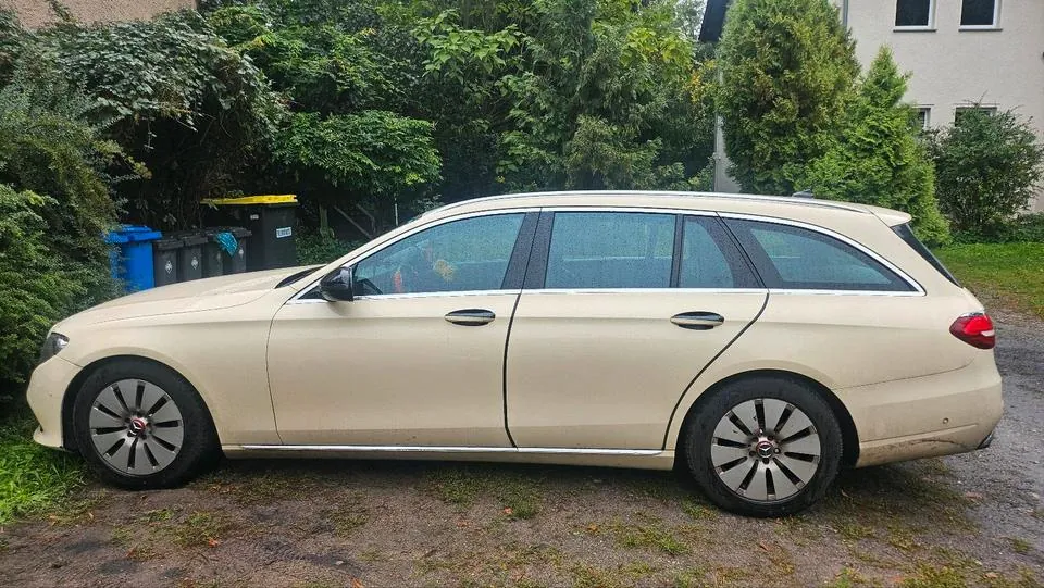 Mercedes-Benz W213