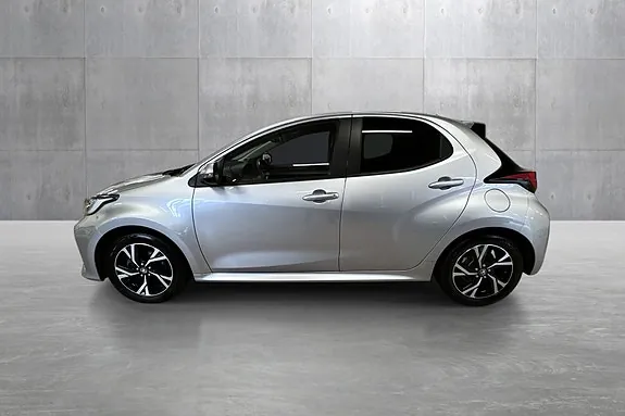 Toyota Yaris 2024 photo 2
