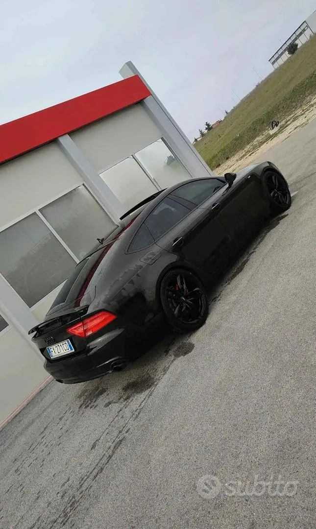 Audi A7 2011 photo 2