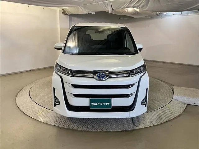 Toyota Corolla Hybrid Z 2022 photo 2