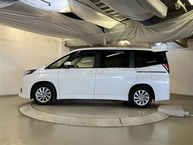 Toyota Corolla Hybrid Z 2022 photo 4