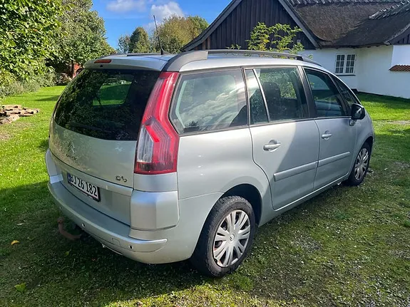 Citroen Grand C4 Picasso 2010 photo 3