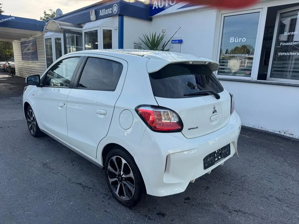 Mitsubishi Space Star Select
