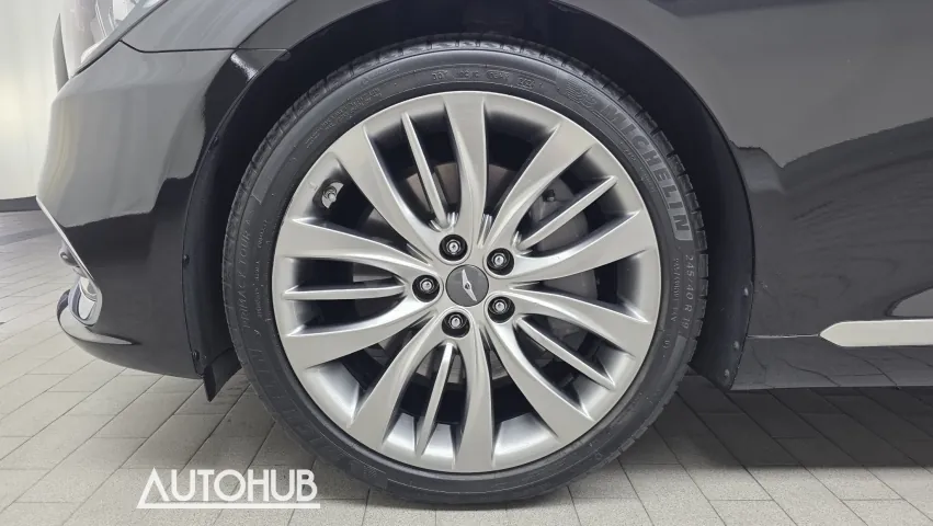Genesis G80 2017 photo 5